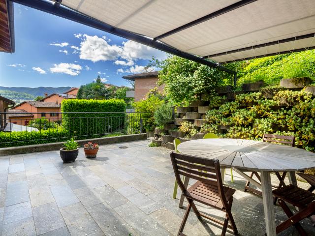 Einstehendes Haus mit privatem Garten und ruhiger Lage