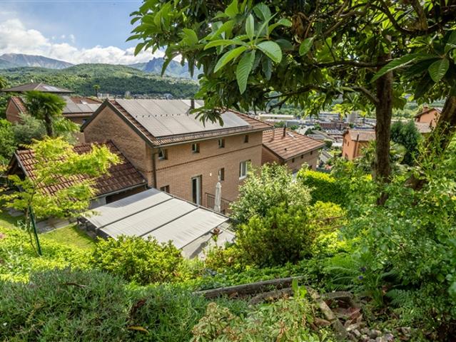 Einstehendes Haus mit privatem Garten und ruhiger Lage