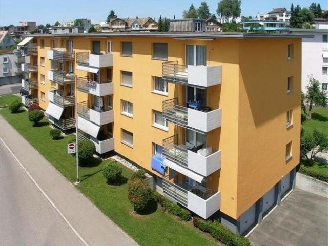 Einstellhallenplatz in Gossau