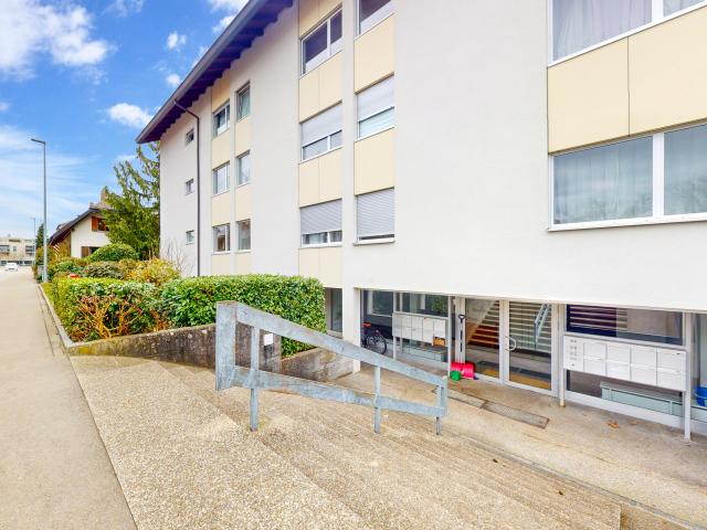 Einstellhallenplatz in Lyss