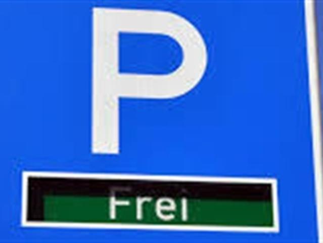 Einstellhallenplatz zu vermieten