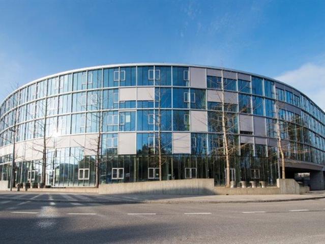 Einstellplatz im Gewerbehaus Zone