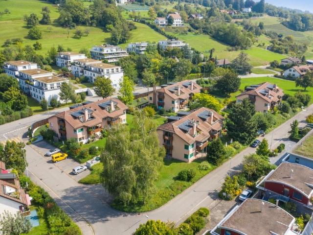 Einstellplatz in Männedorf zu vermieten
