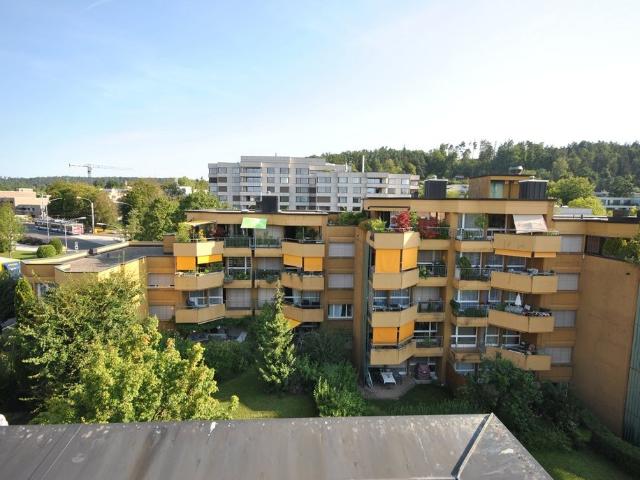 Einstellplatz in Zürich Witikon zu vermieten