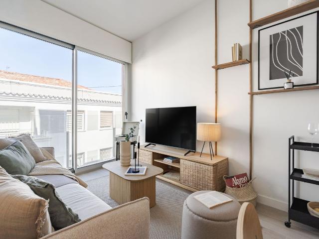 Eione 1 bedroom and balcony in Belles Vistas, Madrid Amsterdam Apartments for Rent