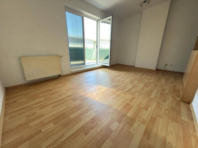 Eigentumswohnung im Dachgeschoß mit Terrasse und Tiefgaragenstellplatz in Felixdorf provisionsfrei vom Eigentümer zu verkaufen