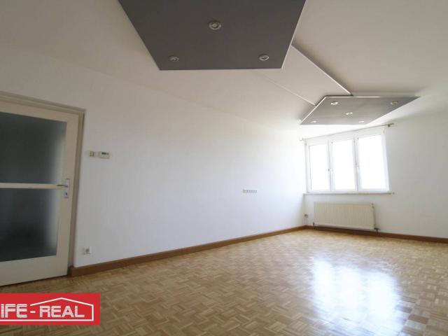 Eigentumswohnung in ruhiger Lage, Nähe des Pichlinger Sees und dem Stadtteil Ebelsberg