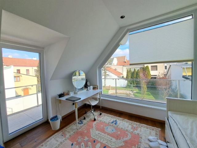 EIGENTUMSGARTEN 365m² + Wfl 183m²+ Große Wohnessküche 67m² + Garage + Nähe Schloss Hetzendorf