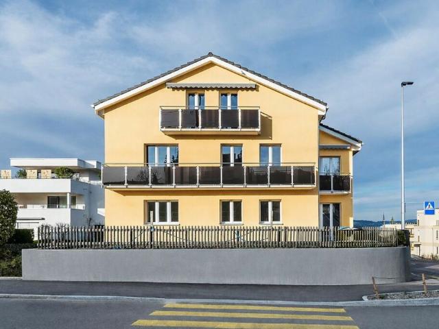 Eigentumsstandard: 4 Zimmerwohnung im Erstbezug mit Seesicht im 1. Obergeschoss