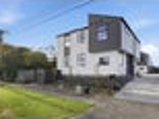 Eight Brand New Units Smart Investment!
