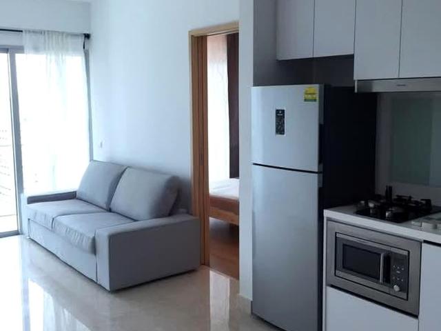 Eight Riversuites D12, Condominium