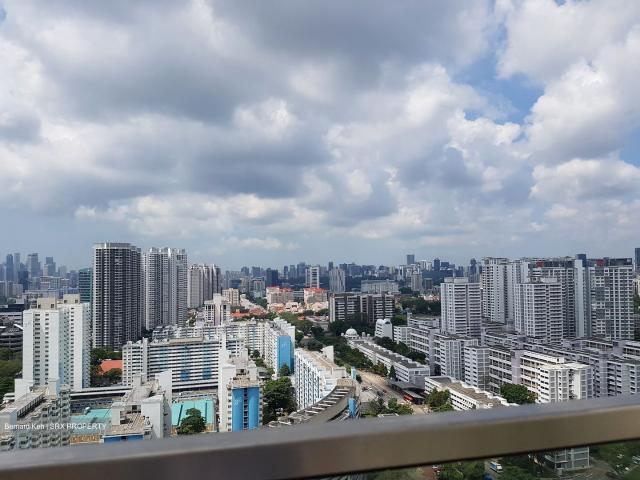 Eight Riversuites D12, Condominium