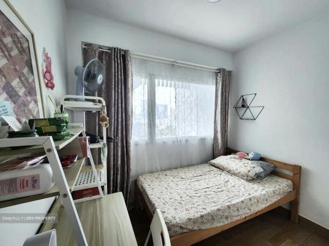 Eight Riversuites D12, Condominium