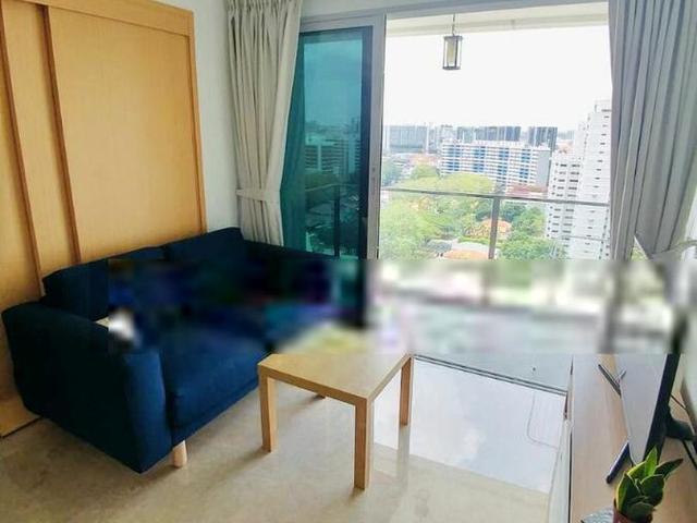 Eight Riversuites D12, Condominium