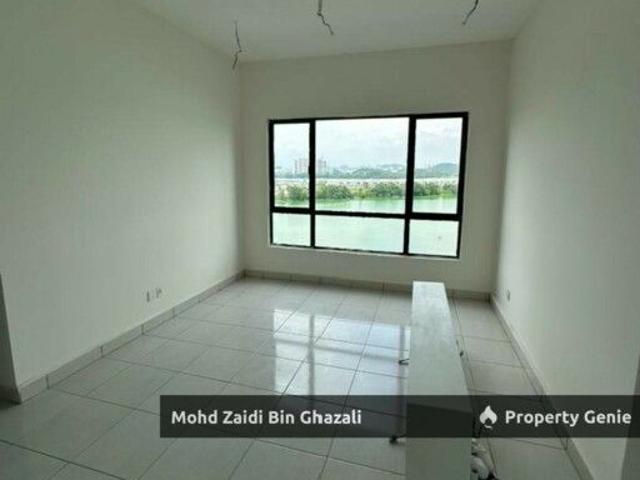 E'Island Lake Haven Service Apartment Putra Perdana