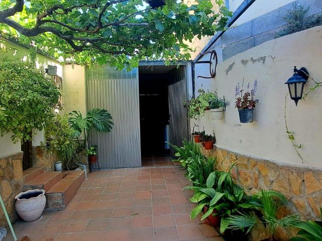 EJIDOCASA pone a la venta casa rural en Berja por 95.000 euros