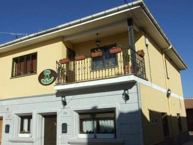 El Trébol Zarzuela Del Monte Segovia