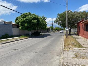 El Bosque, Vendemos casa y departamento en un mismo sitio