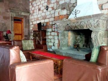 El Castillo del Atascadero – Renta Residencia de Ensueño en SMA