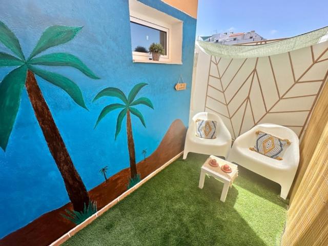 El Cocotero: al lado del mar, terraza, escritorio