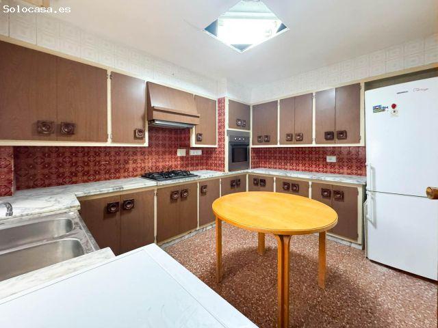 EL LIENZO DE TUS SUEÑOS EN EL CORAZÓN DE ELCHE: 150M2 JUNTO A LA PLAZA DE LA MERCED