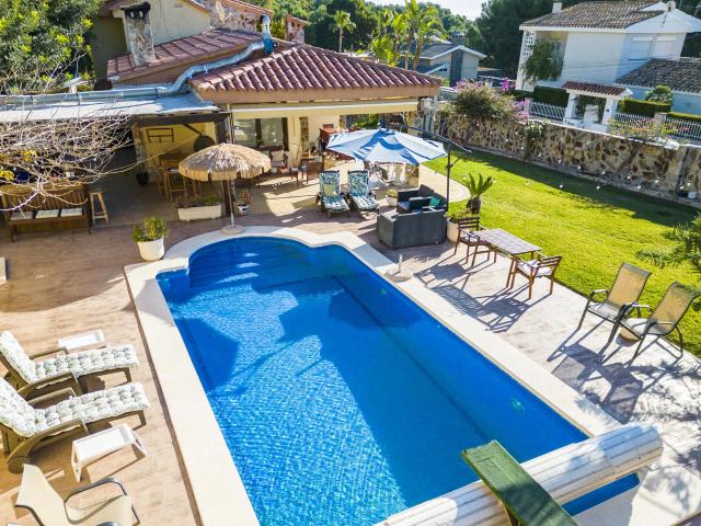 El Lujo A Su Alcance. Vivir Cerca Del Mar Y De La Montaña Al. 313m² Benicasim Benicàssim