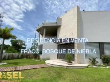 ¡EL LUJO QUE MERECES EN EL CORAZÓN DEL BOSQUE DE NIEBLA!