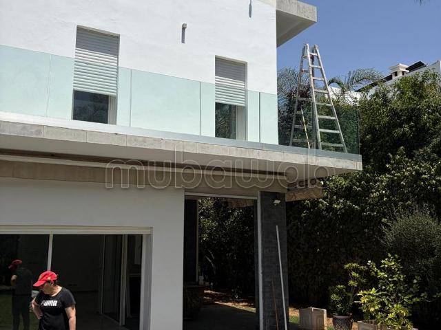 EL Menzeh villa moderne avec climat et piscine