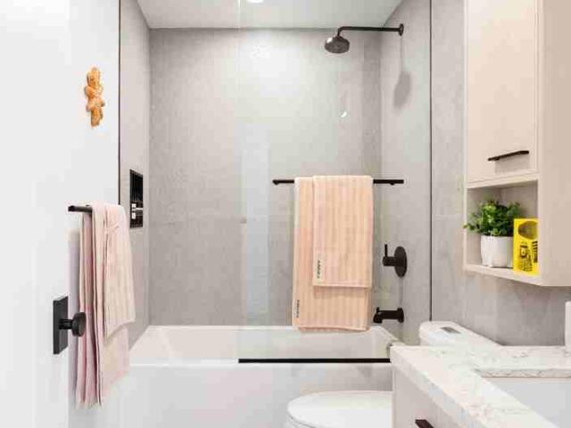 Elm Ledbury 2 Bedroom Apartment for Rent at 30 Mutual St, Toronto, ON M5B 0E4 Garden District