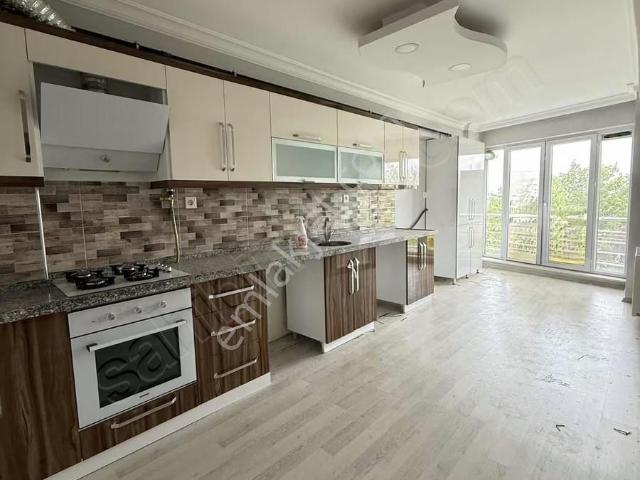 Elmastan Satılık Yıldırım Cad Üzeri Asansörlü 3+1 Daire
