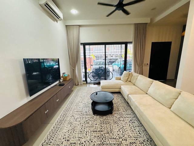 Elmina Green 5 Land 22x75ft Partly Furnished Renovated