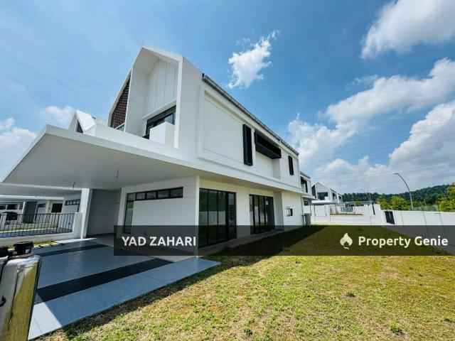 Elmina Green 8, Shah Alam | 2 Storey Semi D 5 Bedrooms | RM2.4M Corner Lot with Extra Land and More Parking
