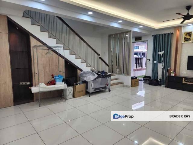 Elmina West