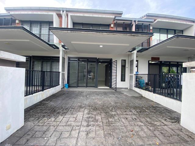 Elmina West EV1 For Sale