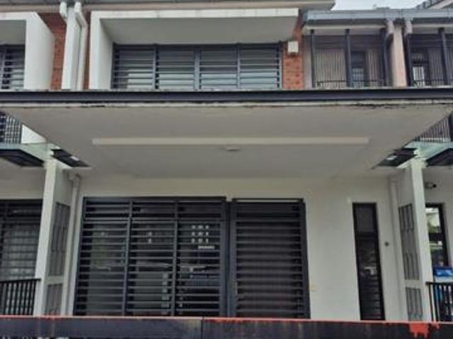 ELMINA West Shah Alam 2 Storey House For Sale 20x60 FREEHOLD
