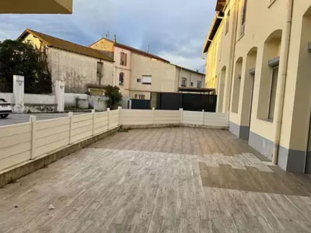 Elne 66200 Achat / Vente appartement 4 pièces t4 terrasse cave