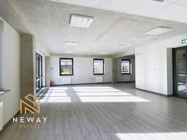 Elastyczne biuro 320 750 m² w centrum Krakowa z parkingiem