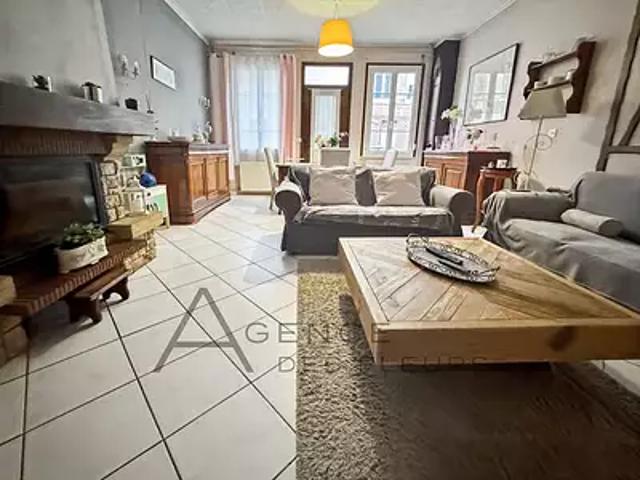 Elbeuf 76500 Achat / Vente maison 6 pièces t6 au dernier étage cave
