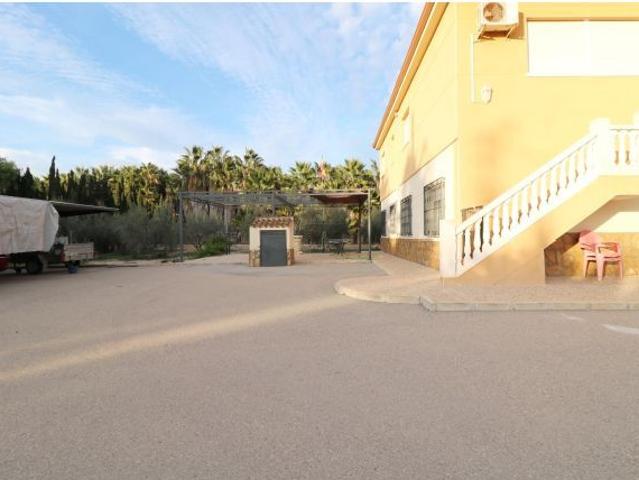 Elche Chalet de 2 Plantas en Zona Pussol, cada planta es una vivienda totalmente independiente