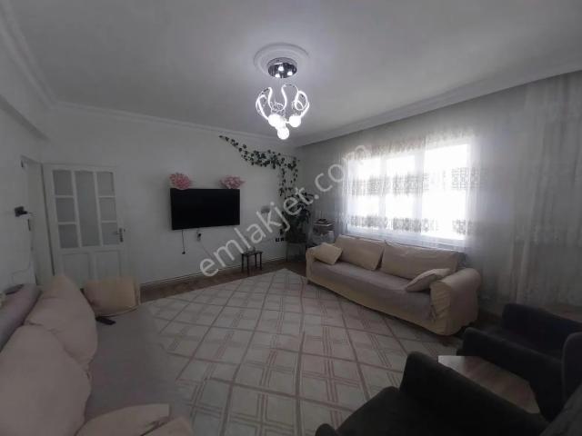 Elci Gayrimenkul Den Satlık 3+1