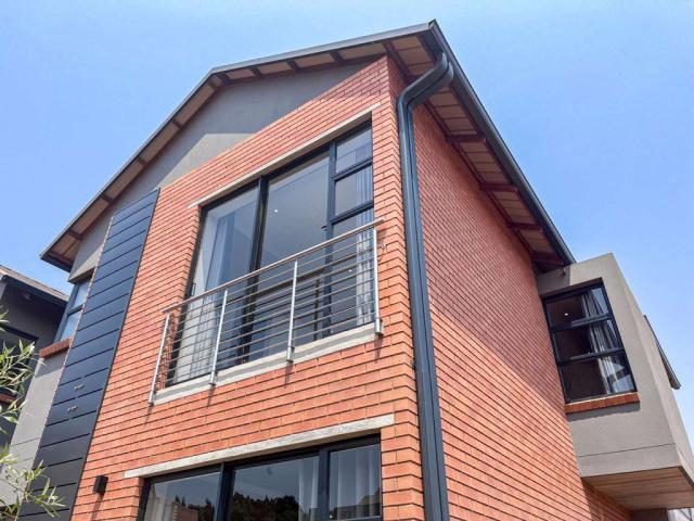 Elevate Your Lifestyle at IQ Leander Rent this Luxurious 3 Bedroom Home Today!