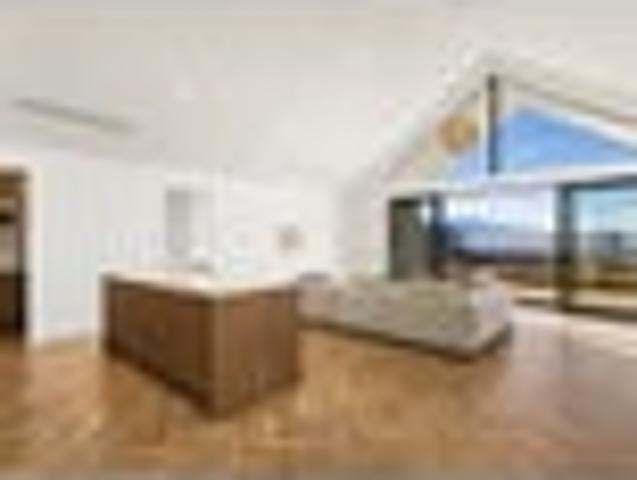 Elevated and Idyllic Lifestyle Living