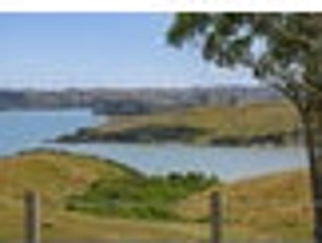 Elevated Block With Stunning Views in Raglan