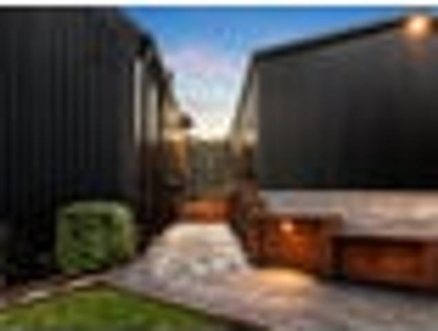 ELEVATED COUNTRY LIVING BREATHTAKING VIEWS!