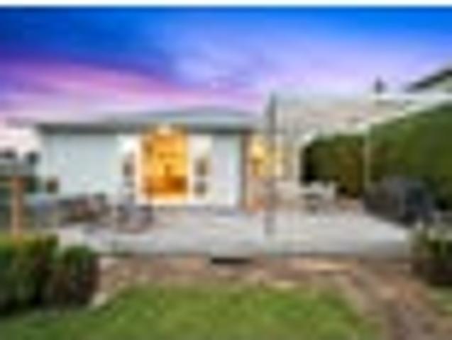 Elevated & Easy Single Level Living