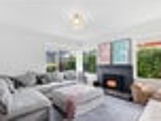 Elevated Living in Sought After Helensburgh
