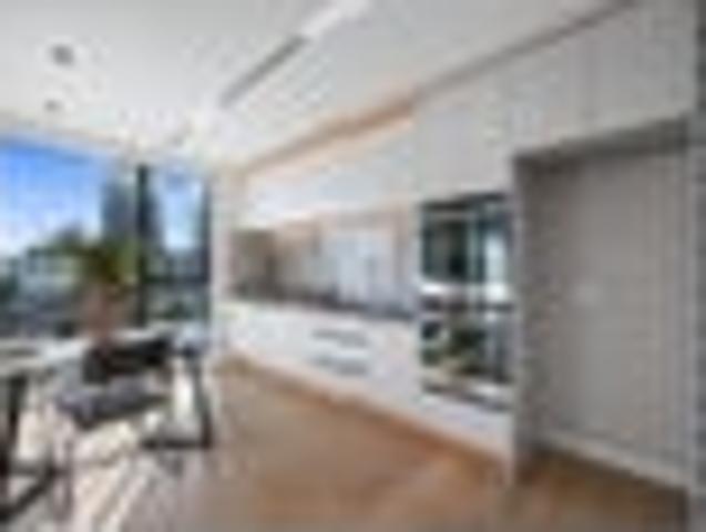 Elevated Living in Premium Takapuna
