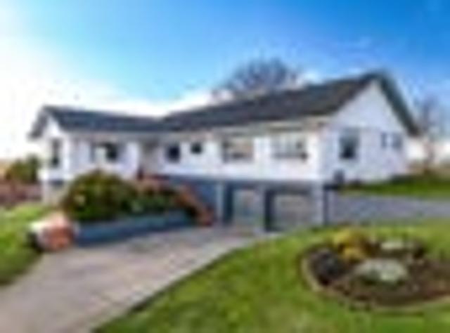 Elevated Living with Unrivalled Views