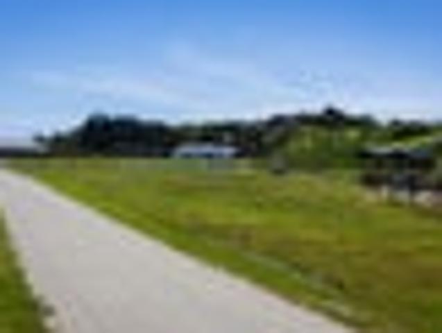 Elevated Semi Rural Lifestyle