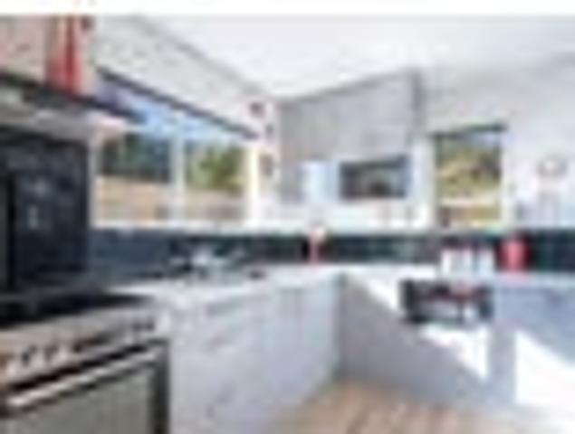 Elevated, Sunny – 4 Bedroom, 2 Bathroom.